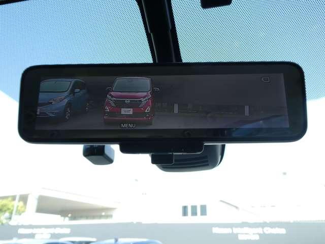 最新式のルームミラー『スマートルームミラー』バックの画像をミラーで！！