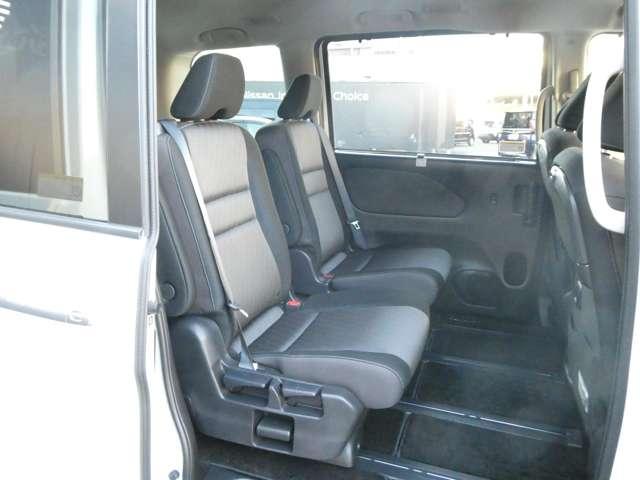 セレナ 1.2 e-POWER ハイウェイスター V ワンオーナー 360°カメラ エマジェンシーブレーキ 1オナ スマキー バックカメラ LED レーンアシスト 点検記録簿付 ETC ドラレコ イモビ サイドカーテンエアバック フルオートエアコン アルミホイール(17枚目)