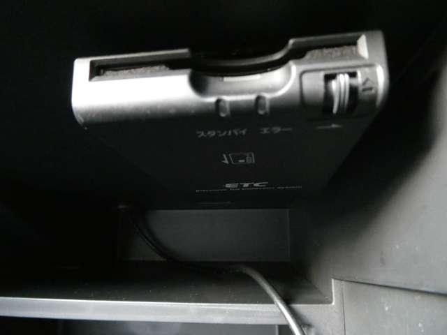 ノート 1.2 e-POWER X ワンオーナー 360°カメラ 記録簿付 Rカメラ 運転席助手席エアバック レーンキープ AUTOエアコン 1オーナー 盗難防止システム ナビTV サイドカメラ 運転席エアバッグ キーレスエントリー LEDヘッド(7枚目)