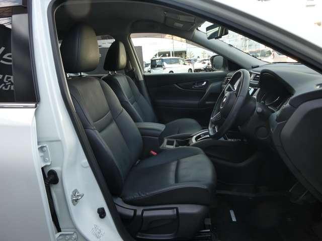 エクストレイル ２．０　２０Ｘｉ　２列車　ワンオーナー　アイドリングストップ車　ＬＥＤヘットライト　Ｒカメラ　盗難防止装置　インテリキー　レーンキープアシスト　ＥＴＣ　ドライブレコーダー　記録簿　キーフリー　１オーナー　ＴＶナビ　オートエアコン　ＡＢＳ（15枚目）