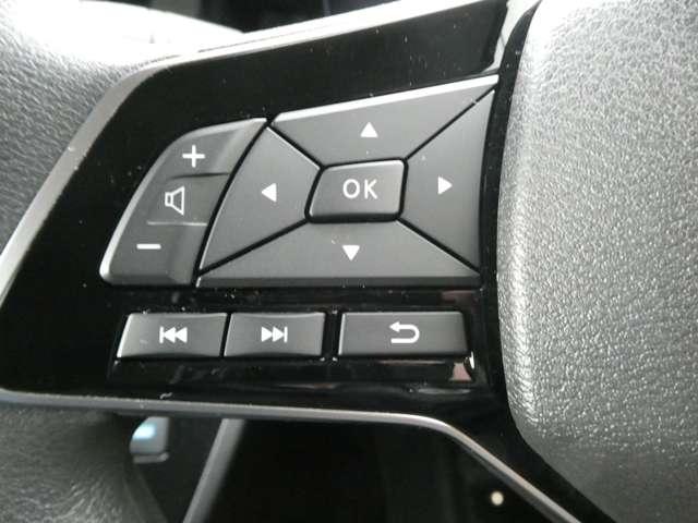 �茳�Ńi�r�Q�[�V�����̉��ʂ�f�C�X�v���C�̑��삪�ł��܂��B