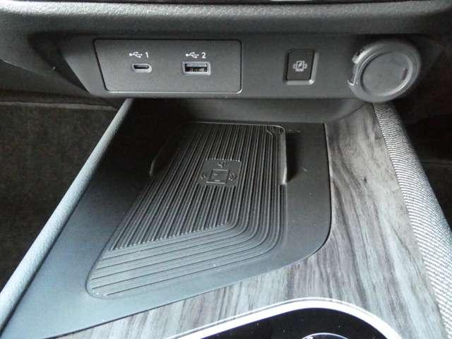 オーラ 1.2 G 試乗車アップ車両 元社用車 フルセグテレビ ハイビームアシスト ETC車載器 アルミ 展示試乗車UP LDW LEDライト バックモニター エアバッグ サイドエアバッグ メモリーナビ サイドカメラ(8枚目)