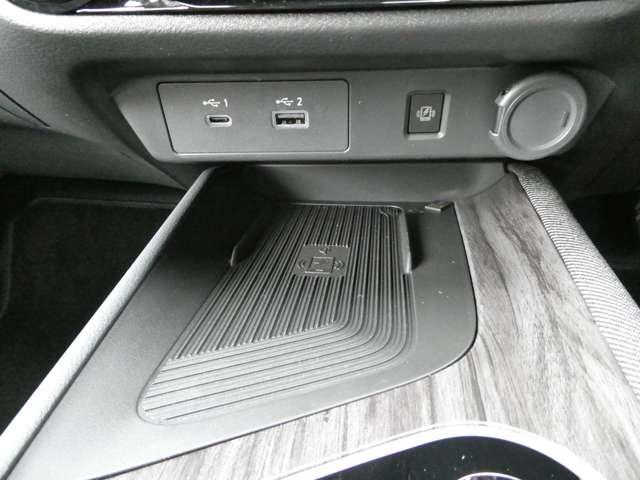 オーラ 1.2 G 試乗車アップ車両 元社用車 フルセグテレビ 前席シートヒーター ハイビームアシスト ETC車載器 アルミ 展示試乗車UP LDW LEDライト バックモニター 寒冷地仕様 エアバッグ サイドエアバッグ(8枚目)