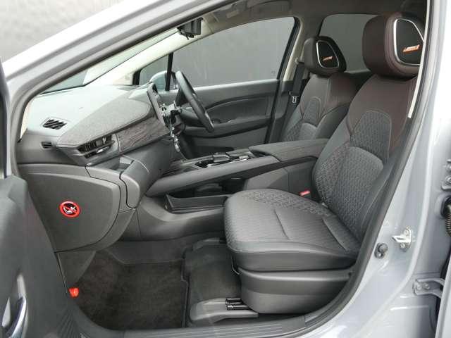 オーラ 1.2 G 試乗車アップ車両 元社用車 フルセグテレビ 前席シートヒーター ハイビームアシスト ETC車載器 アルミ 展示試乗車UP LDW LEDライト バックモニター 寒冷地仕様 エアバッグ サイドエアバッグ(17枚目)