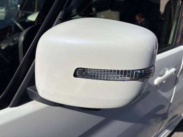 デリカＤ：２ ハイブリッドＭＺ　全方位カメラパッケージ　ドライブレコーダー　全周囲カメラ　ナビ　ＴＶ　両側電動スライドドア　クリアランスソナー　オートクルーズコントロール　レーンアシスト　衝突被害軽減システム　アルミホイール　オートライト　ＨＩＤ（23枚目）