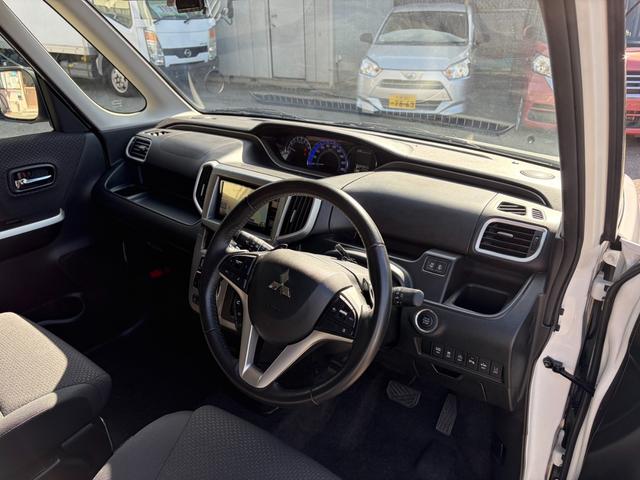 デリカＤ：２ ハイブリッドＭＺ　全方位カメラパッケージ　ドライブレコーダー　全周囲カメラ　ナビ　ＴＶ　両側電動スライドドア　クリアランスソナー　オートクルーズコントロール　レーンアシスト　衝突被害軽減システム　アルミホイール　オートライト　ＨＩＤ（30枚目）