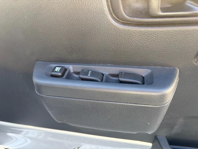 サンバートラック グランドキャブスマートアシスト MT 衝突被害軽減システム ETC ESC エアコン パワーステアリング パワーウィンドウ 運転席エアバッグ(16枚目)