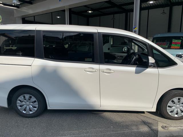 ヴォクシー X 後期 スマートキー 両側電動スライドドア LED 純正9インチナビ バックカメラ 8人(15枚目)