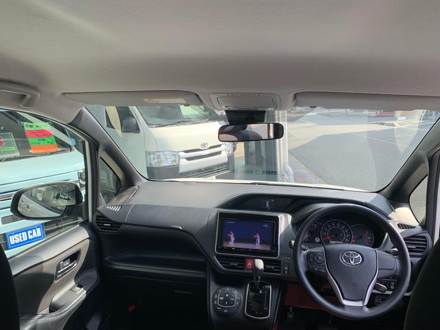 ヴォクシー X 後期 スマートキー 両側電動スライドドア LED 純正9インチナビ バックカメラ 8人(20枚目)