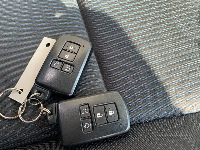 ヴォクシー X 後期 スマートキー 両側電動スライドドア LED 純正9インチナビ バックカメラ 8人(23枚目)