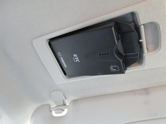 XDプロアクティブ AWD 6速マニュアル車 SDナビ(14枚目)