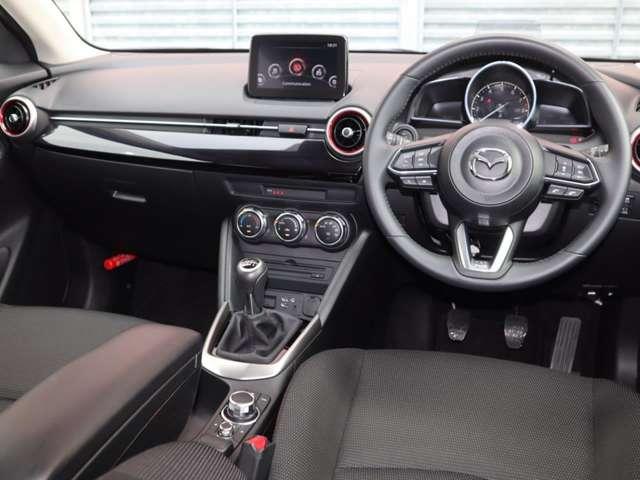 MAZDA2 1.5 15S ブラック トーン エディション マツダ認定中古車 6MT 衝突被害軽減ブレー(3枚目)