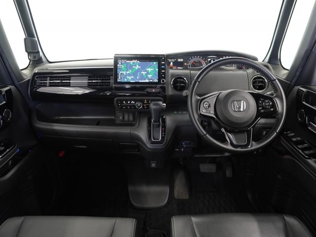 Ｎ－ＢＯＸカスタム ＥＸターボ　１年保証　８インチナビ　リアカメラ　助手席スーパースライドシート　オートリトラミラー　運転席助手席シートヒーター　フルセグ　　ＬＥＤヘッドライト　パドルシフト　リア左右パワースライドドア　前後ドラレコ（9枚目）