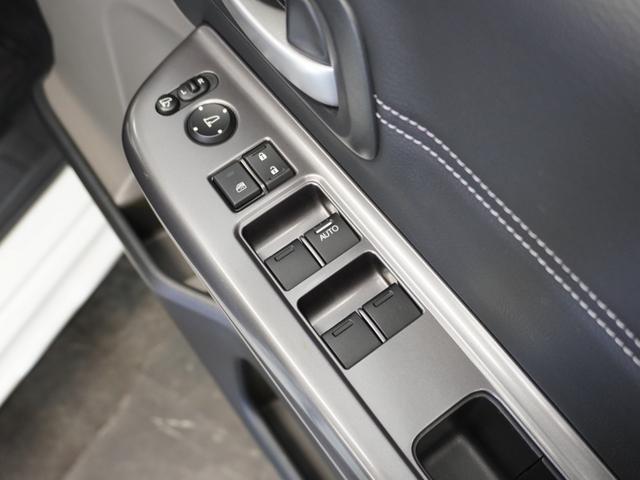 フリード Ｇ・ホンダセンシング　１年保証　７インチナビ　リアカメラ　後席フリップダウンモニター　２列目ベンチシート（７人乗り）　リア両側パワースライドドア　ＬＥＤヘッドライト＋アクティブコーナーリングライト　センターテーブル（27枚目）