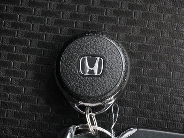 ステップワゴンスパーダ スパーダホンダセンシング 1年保証 雹害車(ボンネット凹み複数) Gathers10インチナビ リアカメラ リア両側パワースライドドア Bluetooth対応 2列目ベンチシート(8人乗り)16インチアルミ スマートキー(22枚目)