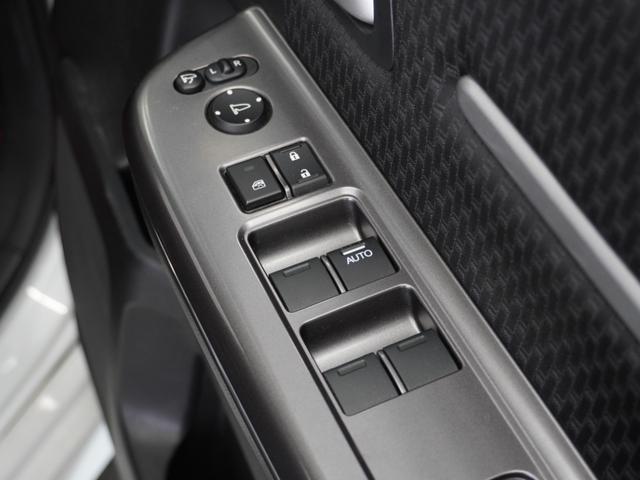 ステップワゴンスパーダ スパーダホンダセンシング 1年保証 雹害車(ボンネット凹み複数) Gathers10インチナビ リアカメラ リア両側パワースライドドア Bluetooth対応 2列目ベンチシート(8人乗り)16インチアルミ スマートキー(31枚目)