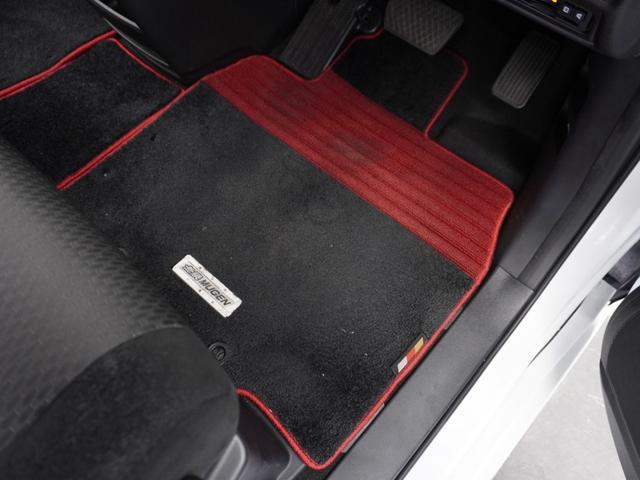 ステップワゴンスパーダ スパーダホンダセンシング 1年保証 雹害車(ボンネット凹み複数) Gathers10インチナビ リアカメラ リア両側パワースライドドア Bluetooth対応 2列目ベンチシート(8人乗り)16インチアルミ スマートキー(33枚目)