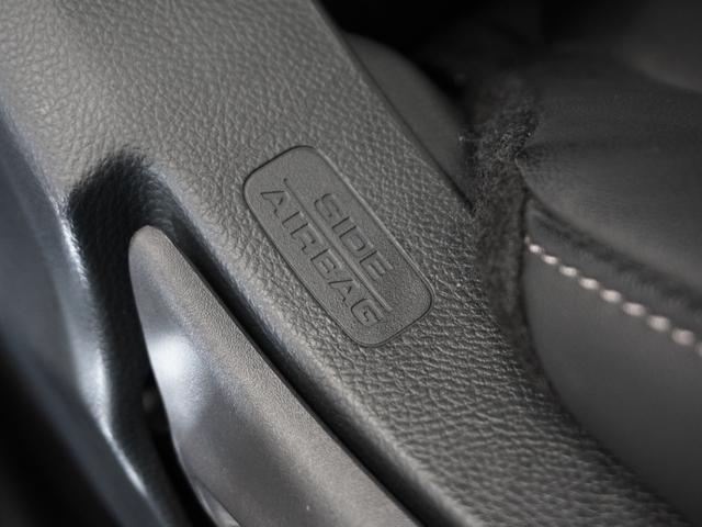 ヴェゼル ｅ：ＨＥＶＺ　２年保証　ＨｏｎｄａＣＯＮＮＥＣＴディスプレー＋ＥＴＣ２．０　ワイヤレス充電器　ブラインドスポットインフォメーション　前後ドラレコ　マルチビューカメラ　１８インチアルミホイール　コンビシート（45枚目）