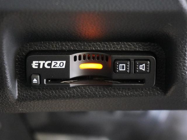 ヴェゼル ｅ：ＨＥＶＺ・ＰＬａＹパッケージ　２年保証　ＨｏｎｄａＣＯＮＮＥＣＴディスプレー＋ＥＴＣ２．０車載器　リアカメラ　ブラインドスポットインフォメーション　運転席助手席シートヒーター　１８インチアルミ　コンビシート（Ｐｌａｙ用）（6枚目）