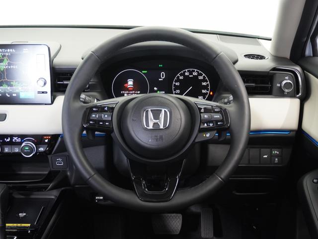 ヴェゼル ｅ：ＨＥＶＺ・ＰＬａＹパッケージ　２年保証　ＨｏｎｄａＣＯＮＮＥＣＴディスプレー＋ＥＴＣ２．０車載器　リアカメラ　ブラインドスポットインフォメーション　運転席助手席シートヒーター　１８インチアルミ　コンビシート（Ｐｌａｙ用）（9枚目）