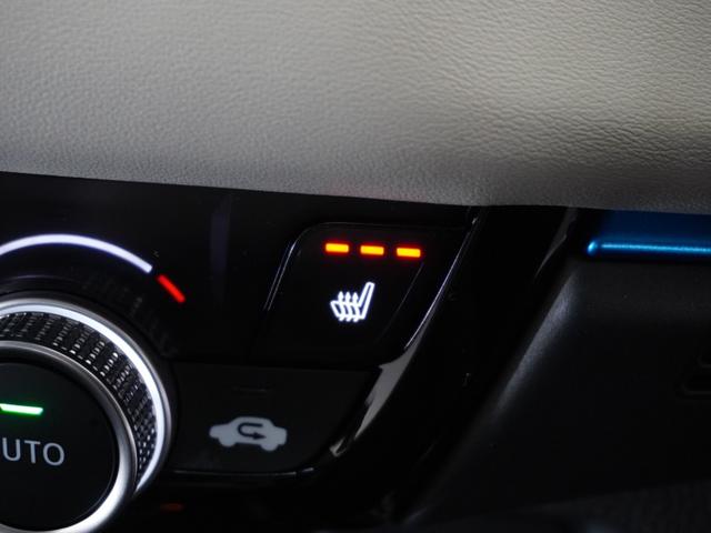 ヴェゼル ｅ：ＨＥＶＺ・ＰＬａＹパッケージ　２年保証　ＨｏｎｄａＣＯＮＮＥＣＴディスプレー＋ＥＴＣ２．０車載器　リアカメラ　ブラインドスポットインフォメーション　運転席助手席シートヒーター　１８インチアルミ　コンビシート（Ｐｌａｙ用）（14枚目）