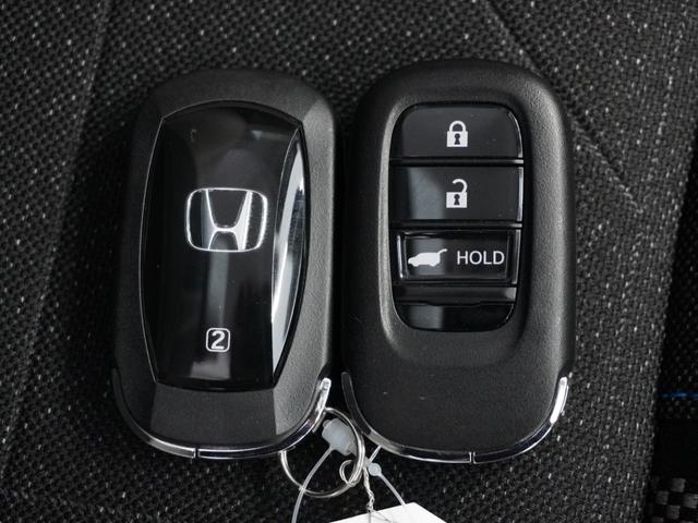 ヴェゼル ｅ：ＨＥＶＺ・ＰＬａＹパッケージ　２年保証　ＨｏｎｄａＣＯＮＮＥＣＴディスプレー＋ＥＴＣ２．０車載器　リアカメラ　ブラインドスポットインフォメーション　運転席助手席シートヒーター　１８インチアルミ　コンビシート（Ｐｌａｙ用）（23枚目）
