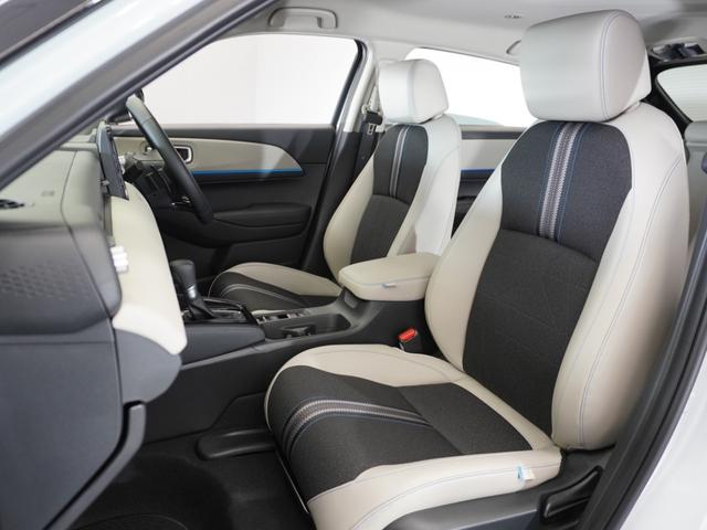 ヴェゼル ｅ：ＨＥＶＺ・ＰＬａＹパッケージ　２年保証　ＨｏｎｄａＣＯＮＮＥＣＴディスプレー＋ＥＴＣ２．０車載器　リアカメラ　ブラインドスポットインフォメーション　運転席助手席シートヒーター　１８インチアルミ　コンビシート（Ｐｌａｙ用）（26枚目）