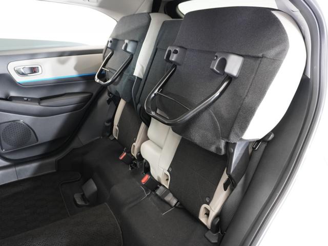 ヴェゼル ｅ：ＨＥＶＺ・ＰＬａＹパッケージ　２年保証　ＨｏｎｄａＣＯＮＮＥＣＴディスプレー＋ＥＴＣ２．０車載器　リアカメラ　ブラインドスポットインフォメーション　運転席助手席シートヒーター　１８インチアルミ　コンビシート（Ｐｌａｙ用）（28枚目）