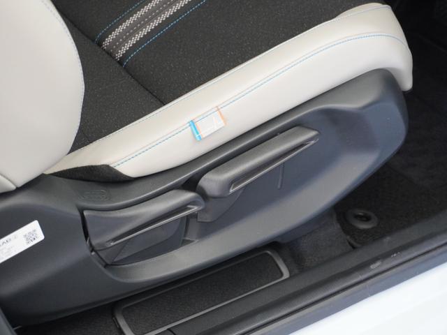 ヴェゼル ｅ：ＨＥＶＺ・ＰＬａＹパッケージ　２年保証　ＨｏｎｄａＣＯＮＮＥＣＴディスプレー＋ＥＴＣ２．０車載器　リアカメラ　ブラインドスポットインフォメーション　運転席助手席シートヒーター　１８インチアルミ　コンビシート（Ｐｌａｙ用）（35枚目）