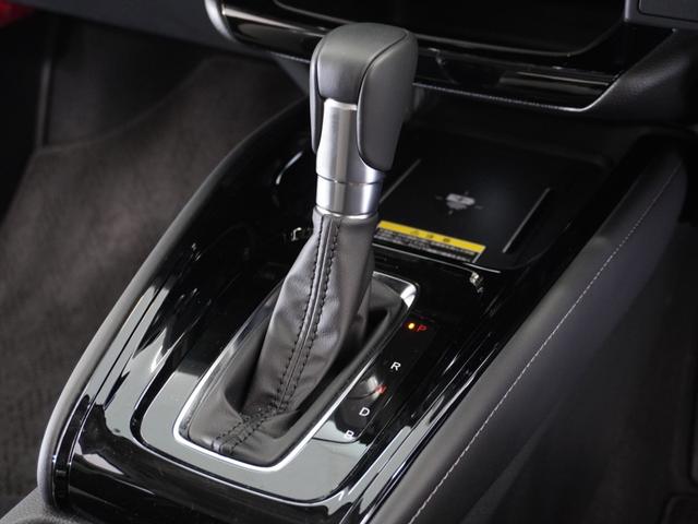 ヴェゼル ｅ：ＨＥＶＺ・ＰＬａＹパッケージ　２年保証　ＨｏｎｄａＣＯＮＮＥＣＴディスプレー＋ＥＴＣ２．０車載器　リアカメラ　ブラインドスポットインフォメーション　運転席助手席シートヒーター　１８インチアルミ　コンビシート（Ｐｌａｙ用）（46枚目）