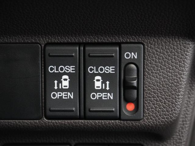 フリード Ｇ・ホンダセンシング　１年保証　Ｇａｔｈｅｒｓ７インチナビ（ＴＶ無し）リアカメラ　リア両側パワースライドドア　前後ドラレコ　ＬＥＤヘッドライト＋アクティブコーナーリングライト　センターテーブル　オートリトラミラー　ＥＴＣ（7枚目）