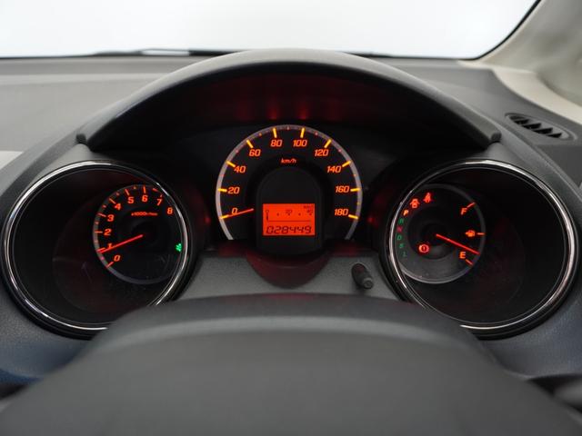 フィット G・10thアニバーサリー 3か月保証 Gathers7インチナビ リアカメラ コンフォートビューパッケージ スマートキー(1個)VSA(ABS+TCS+横滑り抑制)カラード電動格納式ドアミラー ETC車載器(30枚目)