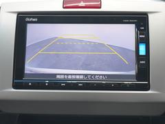 ◆バックカメラ◆リバースにするだけで映ります、後方の安全確認や、狭い駐車場での車庫入れ、雨の日や夜間など視界の悪い時に便利です！安全にバックする為には欠かせない装備です。 5