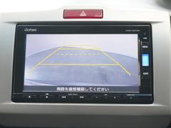 ◆バックカメラ◆リバースにするだけで映ります、後方の安全確認や、狭い駐車場での車庫入れ、雨の日や夜間など視界の悪い時に便利です！安全にバックする為には欠かせない装備です。 4