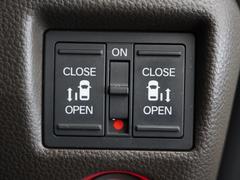 ��ξ¦��ư���饤�ɥɥ���������־�Ǥ���ߤ꤬�ڡ��������ͤ��٤μ֤˥ɥ������ƤƤ��ޤ����ۤ⤴�����ޤ��󡪾����ʤ�����Ϣ������⤳��ǰ¿��� 6