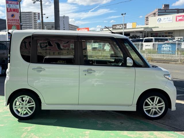 タント カスタムＲＳ　ナビ　テレビ　ＥＴＣ　オートエアコン　左側パワースライドドアー　スマートキー　電動格納ミラー　ウィンカーミラー　ターボ　フォグランプ　ベンチシート（5枚目）