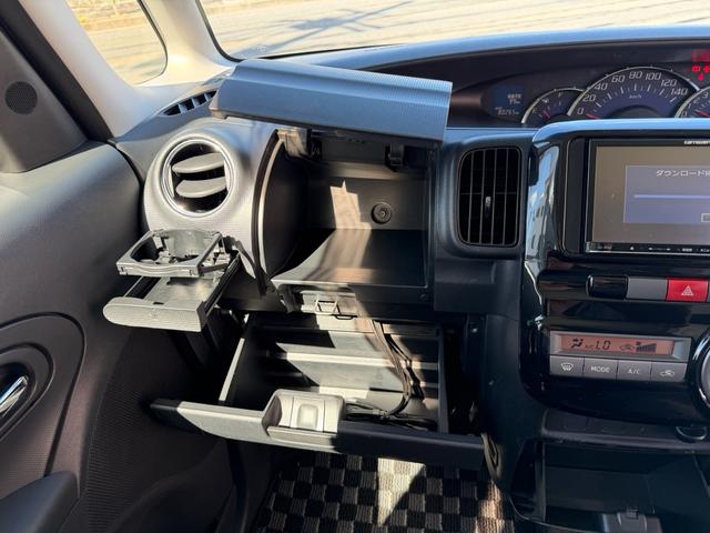 タント カスタムＲＳ　ナビ　テレビ　ＥＴＣ　オートエアコン　左側パワースライドドアー　スマートキー　電動格納ミラー　ウィンカーミラー　ターボ　フォグランプ　ベンチシート（32枚目）