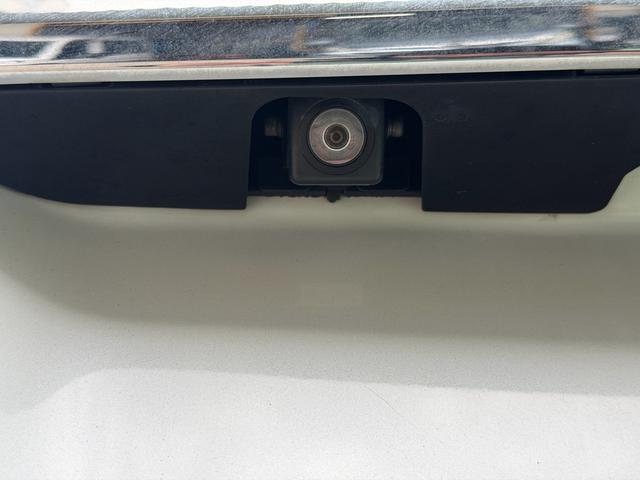 ソリオバンディット ＤＪＥ　ナビ　ＴＶ　Ｂｌｕｅｔｏｏｔｈオーディオ　ＥＴＣ　バックカメラ　両側パワースライドドア　クルーズコントロール　ＨＩＤ　フォグ　スマートキー　レーダーブレーキサポートＩＩ（17枚目）