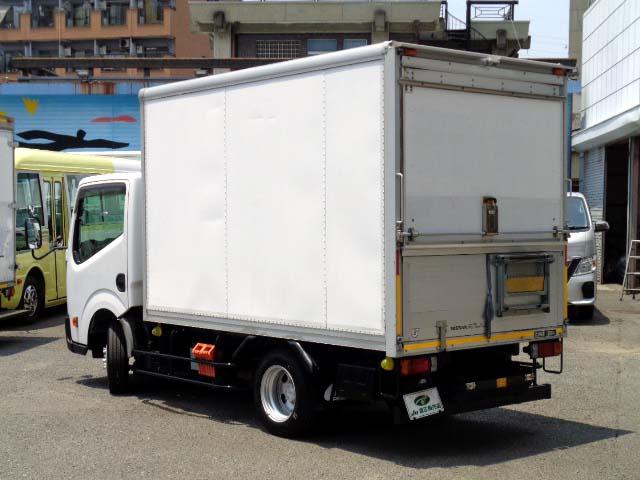 アトラストラック 　パネルバン　１．３ｔ（2枚目）