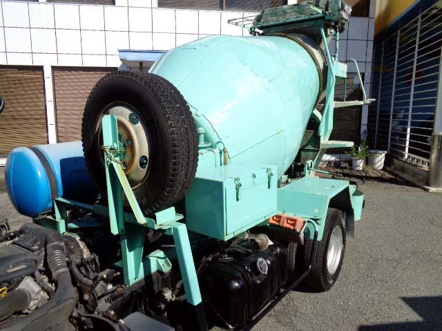エルフトラック  コンクリートミキサー車 3tカヤバM12A・2.5立方メートル・ASR・HSA(9枚目)