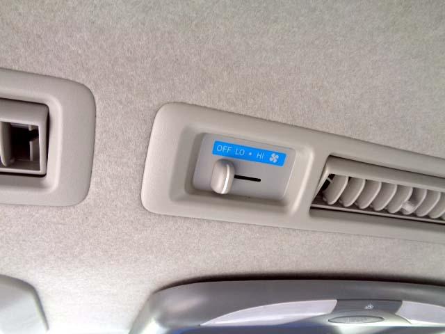 ハイエースワゴン ＧＬ　後席フリップダウンモニター・社外ＬＥＤヘッドライト・１０人乗り（19枚目）