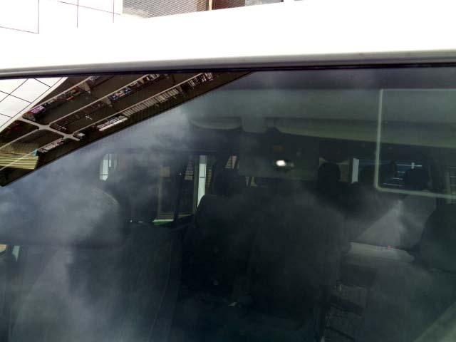 ハイエースワゴン ＧＬ　後席フリップダウンモニター・社外ＬＥＤヘッドライト・１０人乗り（28枚目）