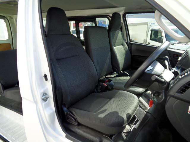 ハイエースバン ロングDX トヨタセーフティセンス・メモリーナビ・1250kg積載(5枚目)