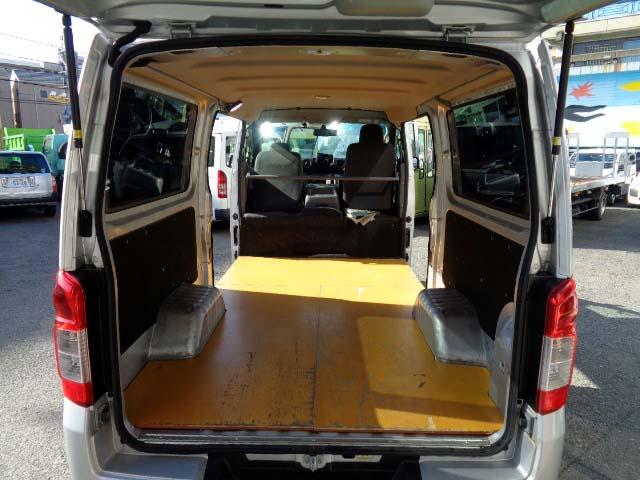 NV350キャラバンバン 4WD エマージェンシーブレーキ・全方位カメラ・1000kg積載(14枚目)
