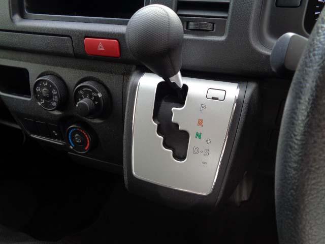 ハイエースバン ロングジャストローＤＸ　トヨタセーフティセンス・１０００ｋｇ積載（6枚目）