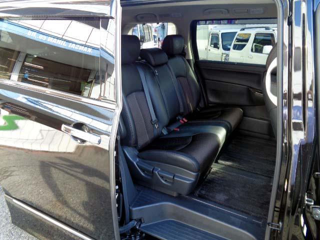 エルグランド ３５０ハイウェイスター　ハーフレザーシート・インテリジェンスクルーズ（16枚目）