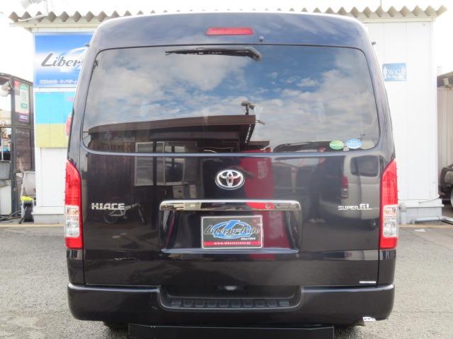 ハイエースバン スーパーGL ダークプライム アクティブエース 8人乗車 シートレイアウト変更可 Tセンス 両側電動スライド 社外16AW グリルガード オーバーフェンダー アルパイン11型ナビ Rモニター 固アタッチメント LED スマートキー(8枚目)