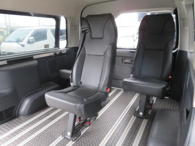 ハイエースバン スーパーGL ダークプライム アクティブエース 8人乗車 シートレイアウト変更可 Tセンス 両側電動スライド 社外16AW グリルガード オーバーフェンダー アルパイン11型ナビ Rモニター 固アタッチメント LED スマートキー(22枚目)