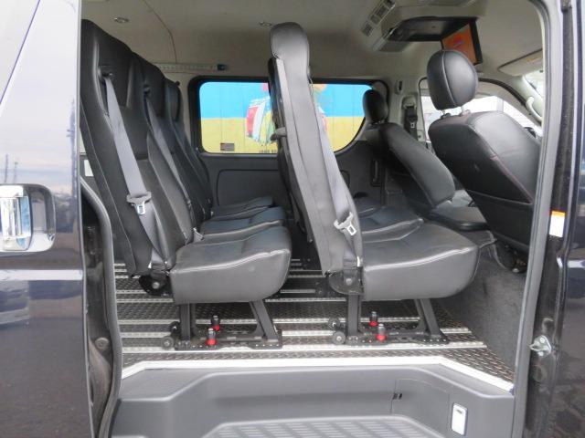 ハイエースバン スーパーGL ダークプライム アクティブエース 8人乗車 シートレイアウト変更可 Tセンス 両側電動スライド 社外16AW グリルガード オーバーフェンダー アルパイン11型ナビ Rモニター 固アタッチメント LED スマートキー(27枚目)