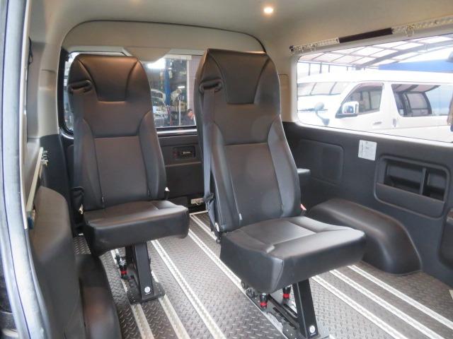 ハイエースバン スーパーGL ダークプライム アクティブエース 8人乗車 シートレイアウト変更可 Tセンス 両側電動スライド 社外16AW グリルガード オーバーフェンダー アルパイン11型ナビ Rモニター 固アタッチメント LED スマートキー(37枚目)